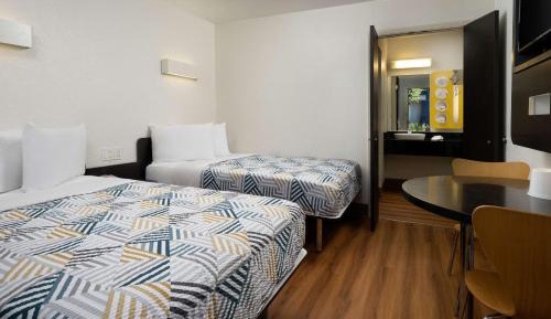 Double Room - Disability Access - Roll In Shower