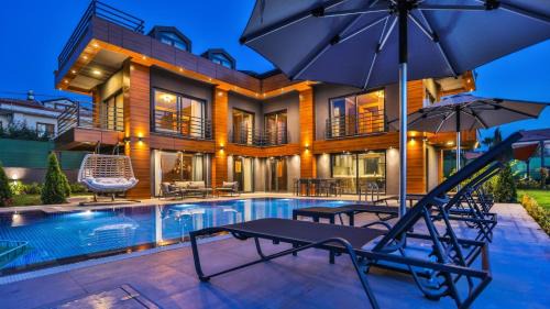Four-Bedroom Villa