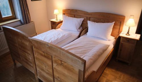 Standard Twin Room with Garden View