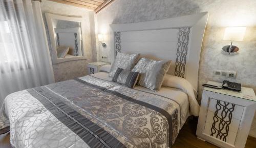 Double or Twin Room with Spa Bath