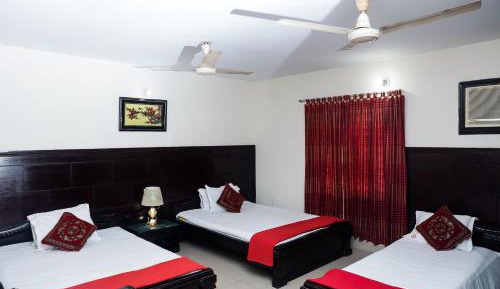 Deluxe Family Room