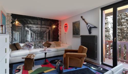 Suite 301