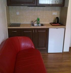 Family Studio (4Adults)