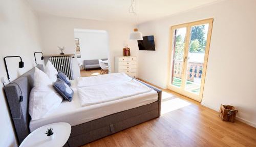 Studio with Balcony