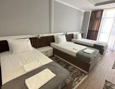 Triple Room with Garden View