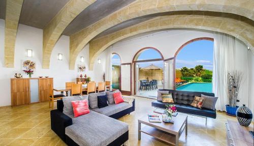 Four-Bedroom Holiday Home