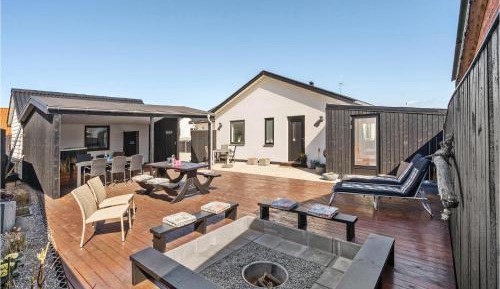 Four-Bedroom Holiday Home