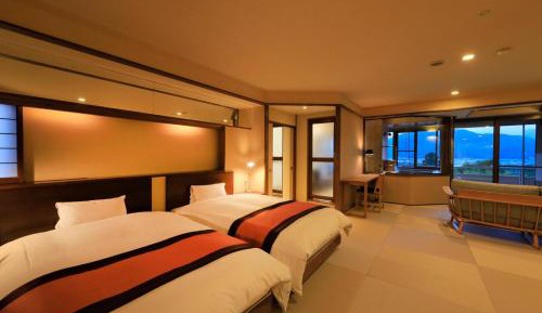 Twin Room with Mountain View