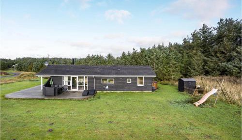 Four-Bedroom Holiday Home