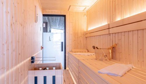 Premium Apartment with Sauna & Garden