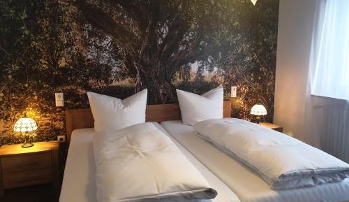 Large Double Room