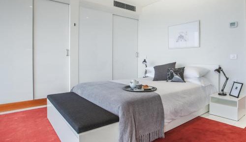 One-Bedroom Duplex Apartment with Sea View
