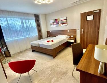 Queen Room - Disability Access