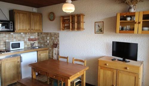 Apartment (4 Adults)