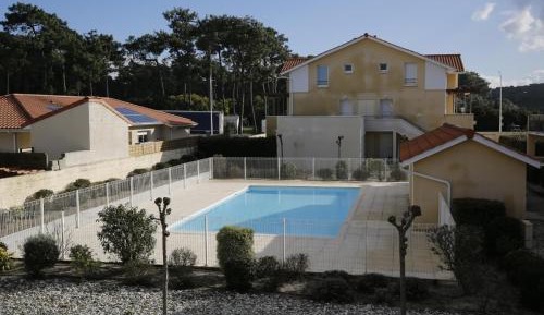 Apartment (4 Adults)