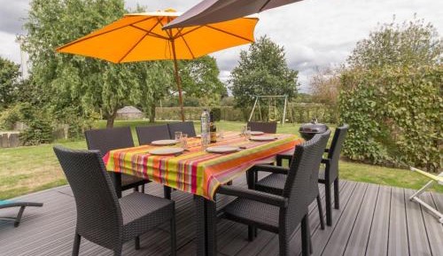 Holiday Home (8 Adults)