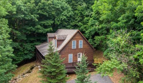 Three-Bedroom Holiday Home 