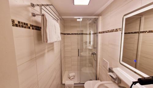 Standard Single Room with Shower