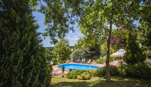 Two Bedroom Holiday Home with Pool