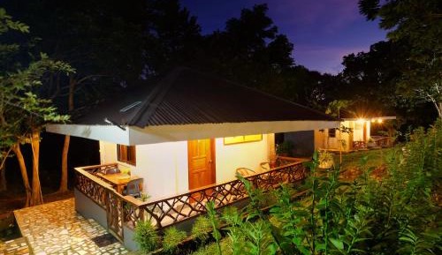 Villa with Garden View