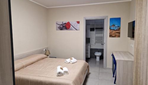 Double Room with Private Bathroom