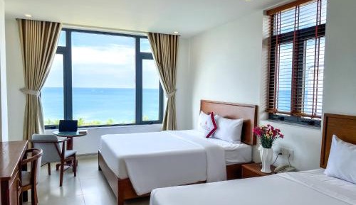 Family Room with Sea View