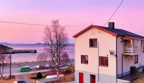 Three-Bedroom Holiday Home 