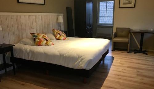 Large Double or Twin Room