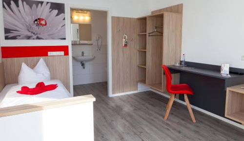 Deluxe Single Room