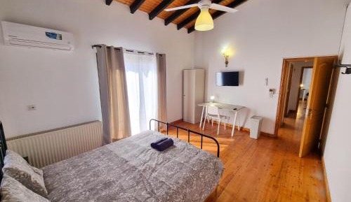 Double Room with Shared Bathroom