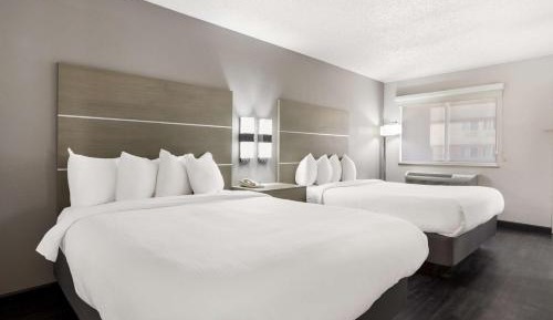 Queen Room with Two Queen Beds - Non-Smoking