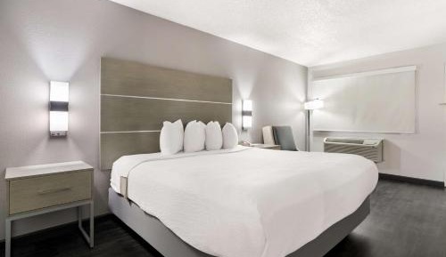 King Room - Non-Smoking