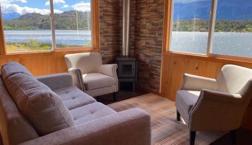 Bungalow - Water Front 