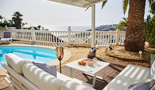 Villa with Sea View