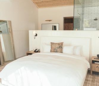 Superior King Suite