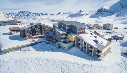Quadruple Room with Mountain View