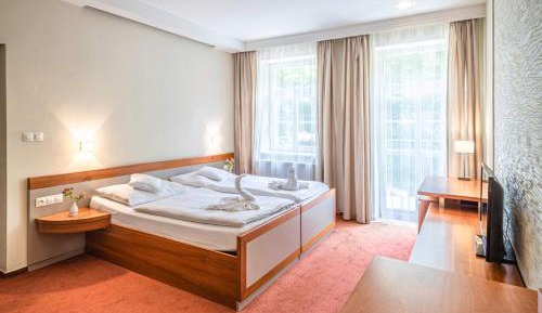 Double or Twin Room with Spa Package