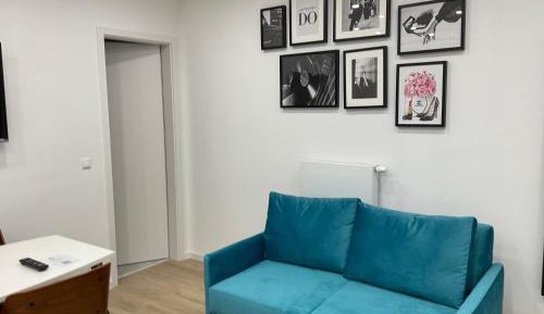 Deluxe Studio