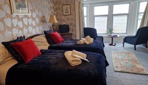 Family Room with Sea View