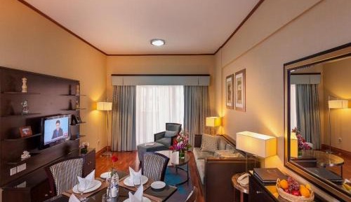 One Bedroom Apartment King