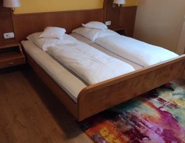Basic Triple Room