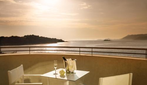 Junior Suite with Balcony and Sea View
