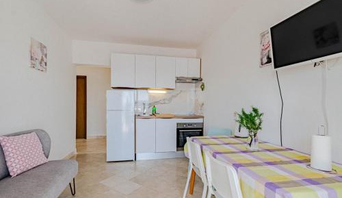 Two-Bedroom Apartment with Terrace and Sea View