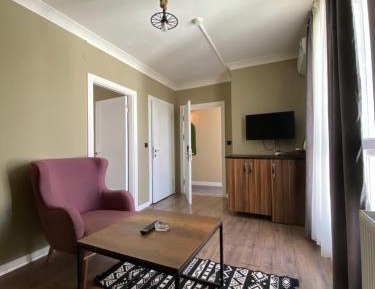 Studio Apartment