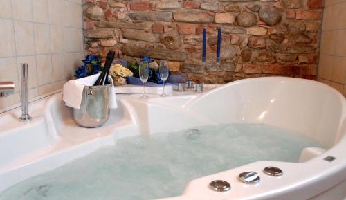 Superior Double Room with Jacuzzi