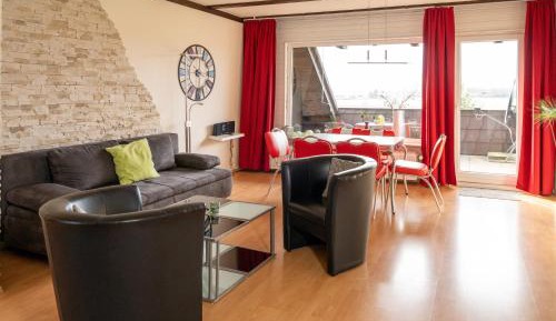 Three-Bedroom Apartment (4)