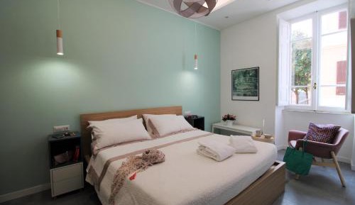 King Room with Private Bathroom