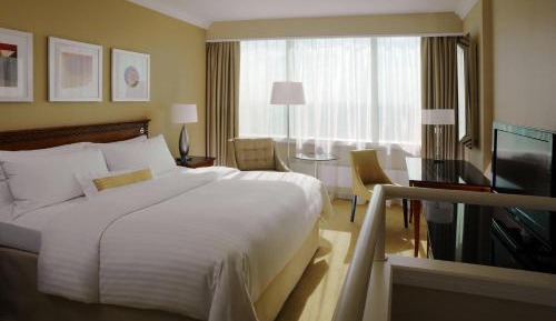 Bi-Level Suite