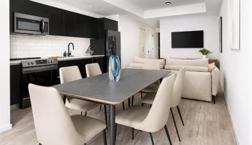 Bay View One Bedroom Suite with King Bed ADA