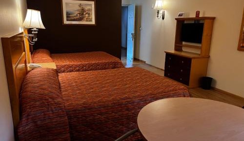 Deluxe Double Room (2 Adults + 1 Child)